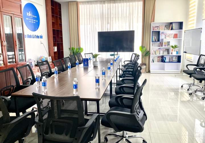 Cho Thuê Phòng Họp Biên Hòa – Không Gian Chuyên Nghiệp Tại Biệt Thự Sách Bạn cần một không gian họp yên tĩnh, đầy đủ tiện nghi tại Biên Hòa
